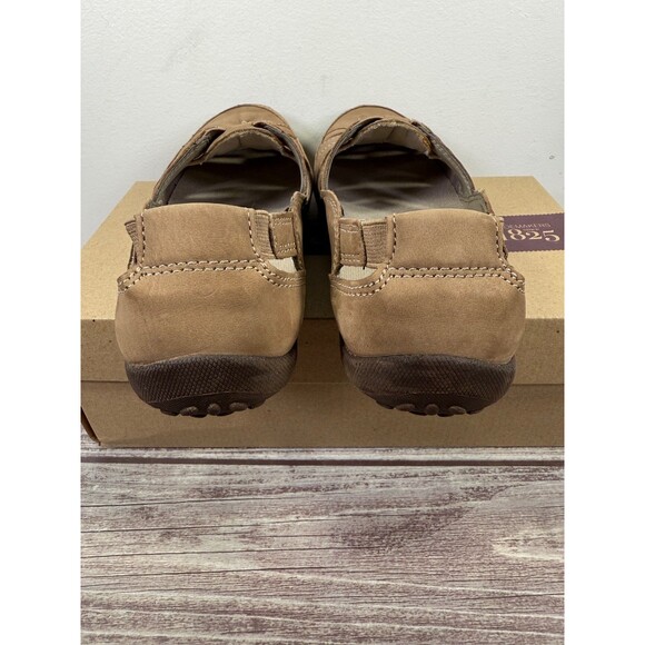 Clarks Slip On Shoes Women SZ 7.5M Tan Leather Comfort Flats Stretch - Picture 5 of 16